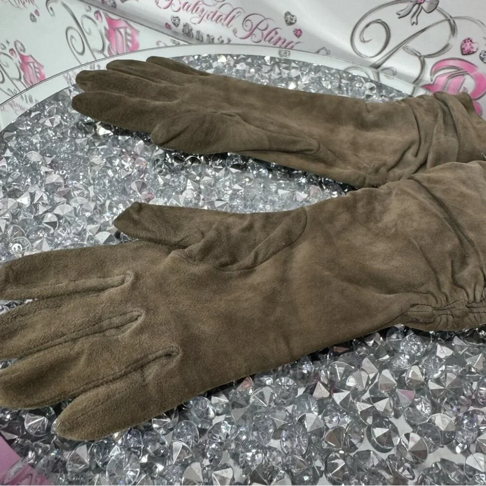 Holt renfrew gloves mittens taupe brown grey nude leather silk cinched sides 7